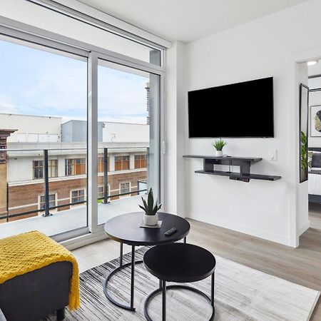 Brand New City Apt In Downtown Ванкувер Экстерьер фото