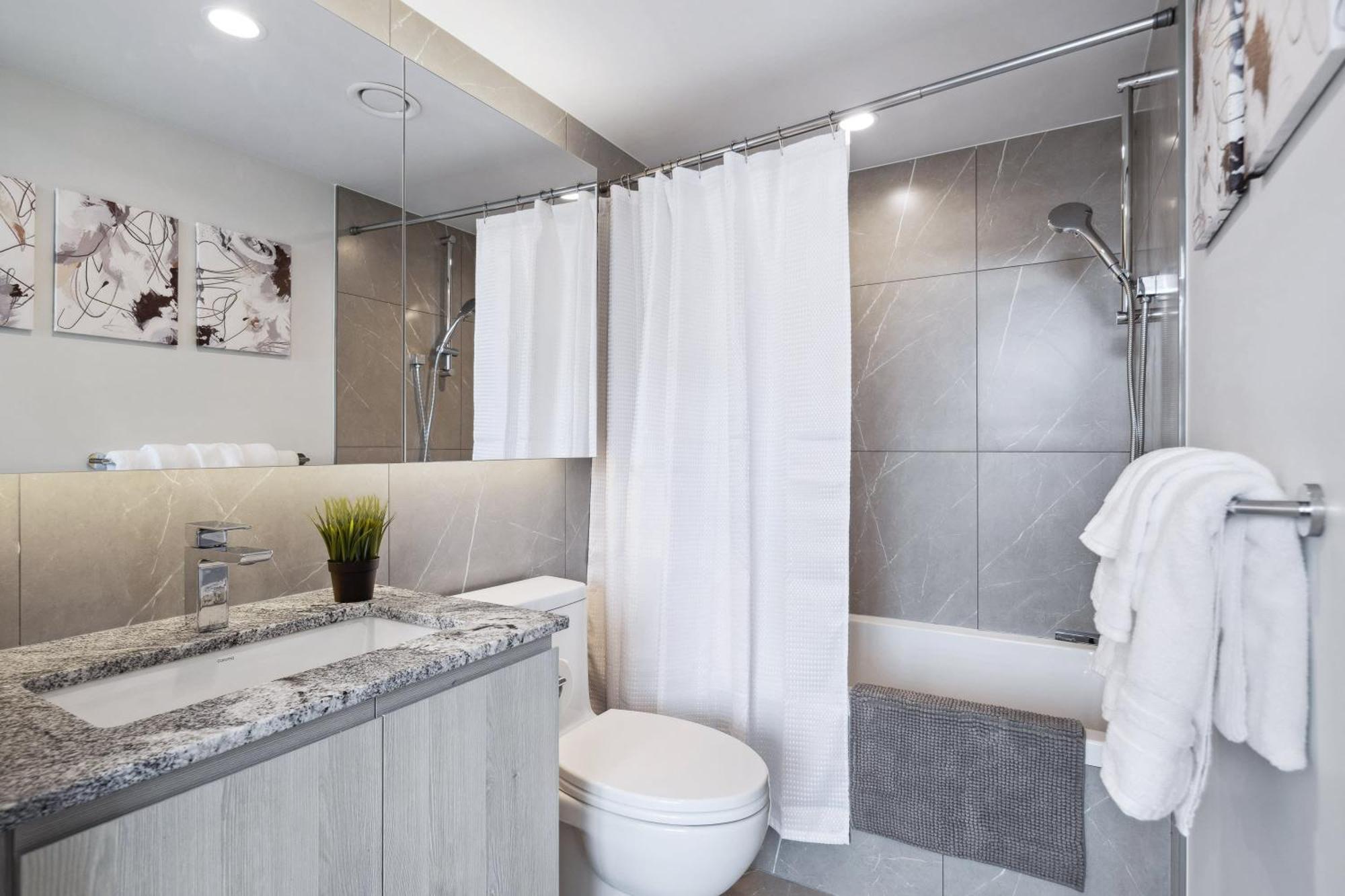 Brand New City Apt In Downtown Ванкувер Экстерьер фото